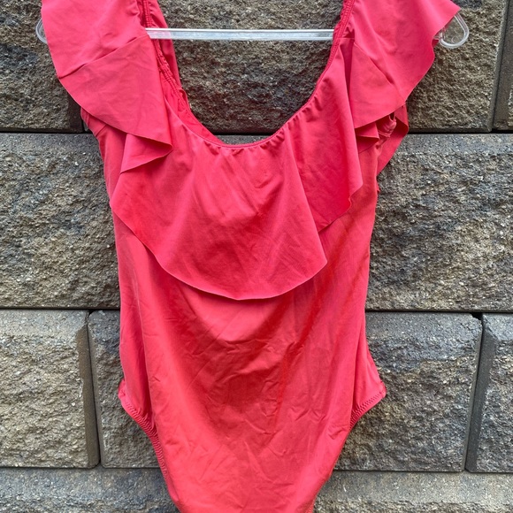 CUTE AND CLASSY INE PIECE - Picture 3 of 3